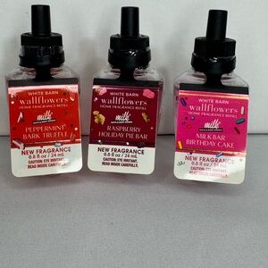 White Barn Wallflowers Fragrance Trio - Red and Pink